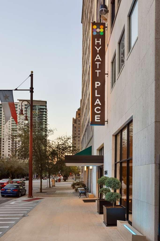 Hyatt Place Houston Downtown Hotel Exterior photo