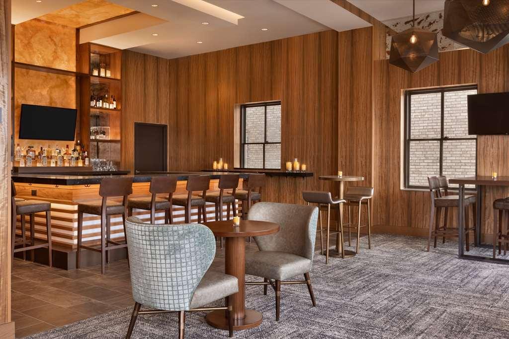 Hyatt Place Houston Downtown Hotel Restaurant photo